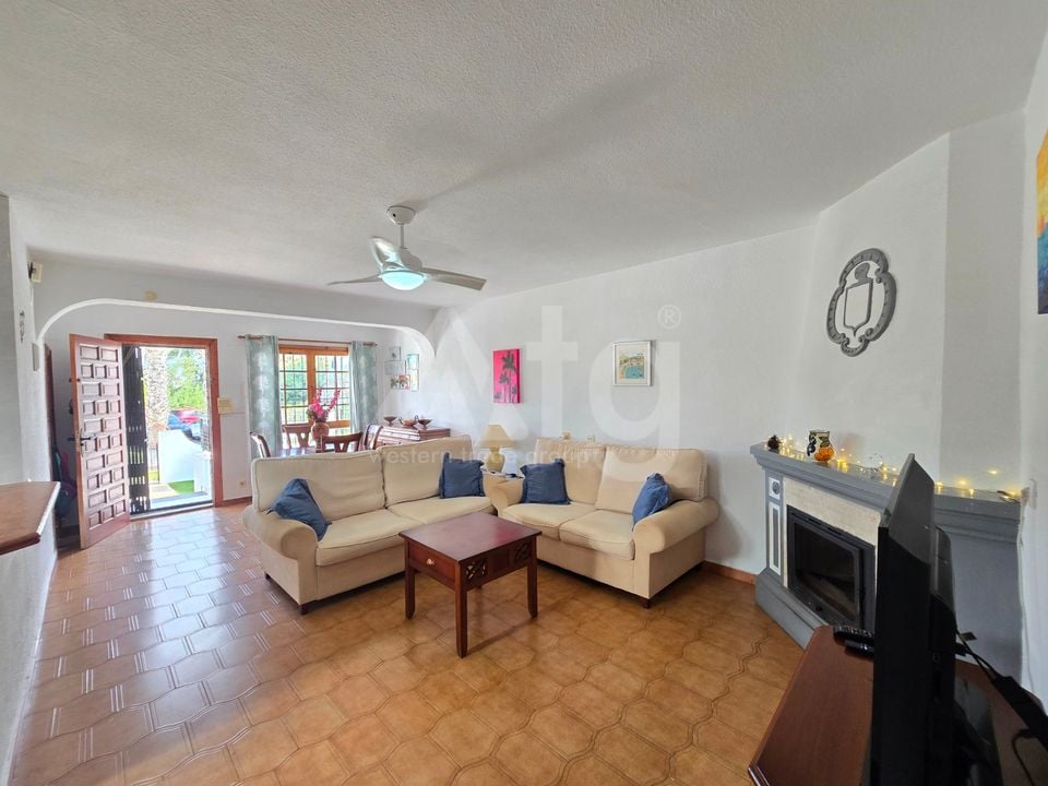 2 bedroom Townhouse in Villamartin - DSR160138 - Photo - 4