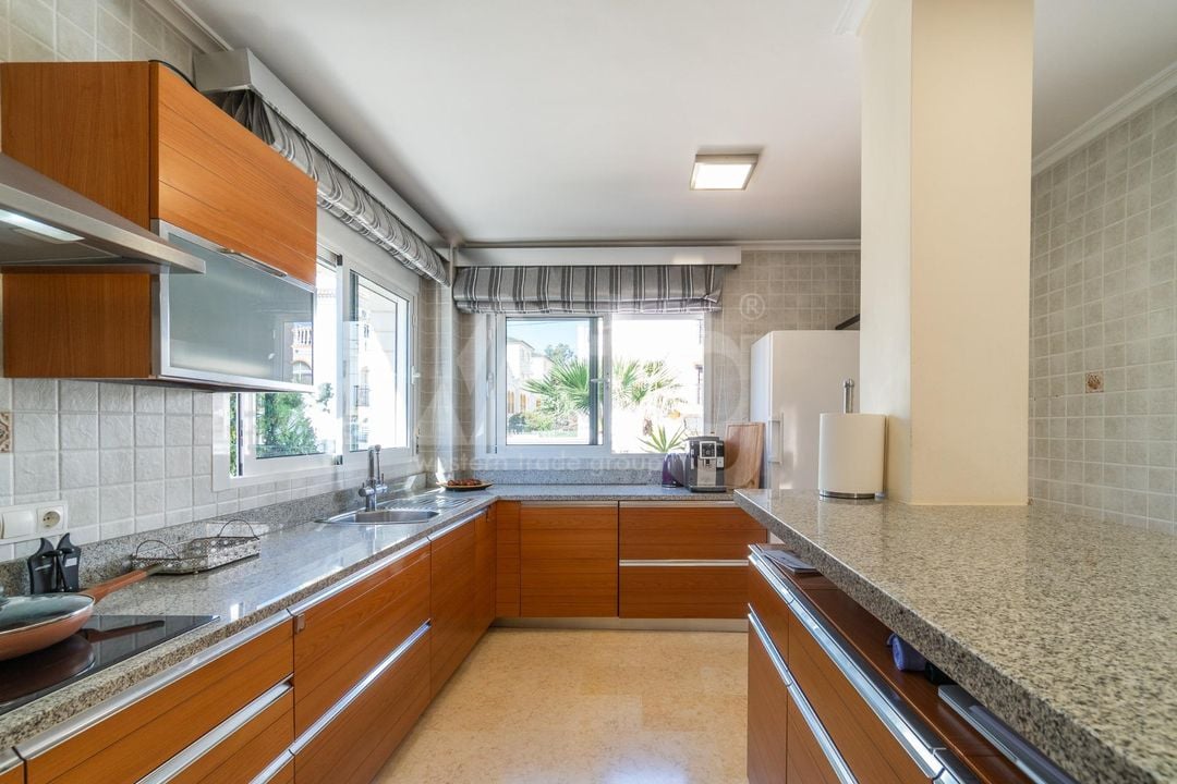 5 bedroom Villa in La Mata - RPF160191 - Photo - 9