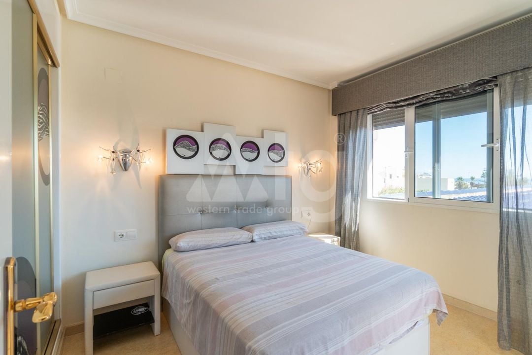 5 bedroom Villa in La Mata - RPF160191 - Photo - 18
