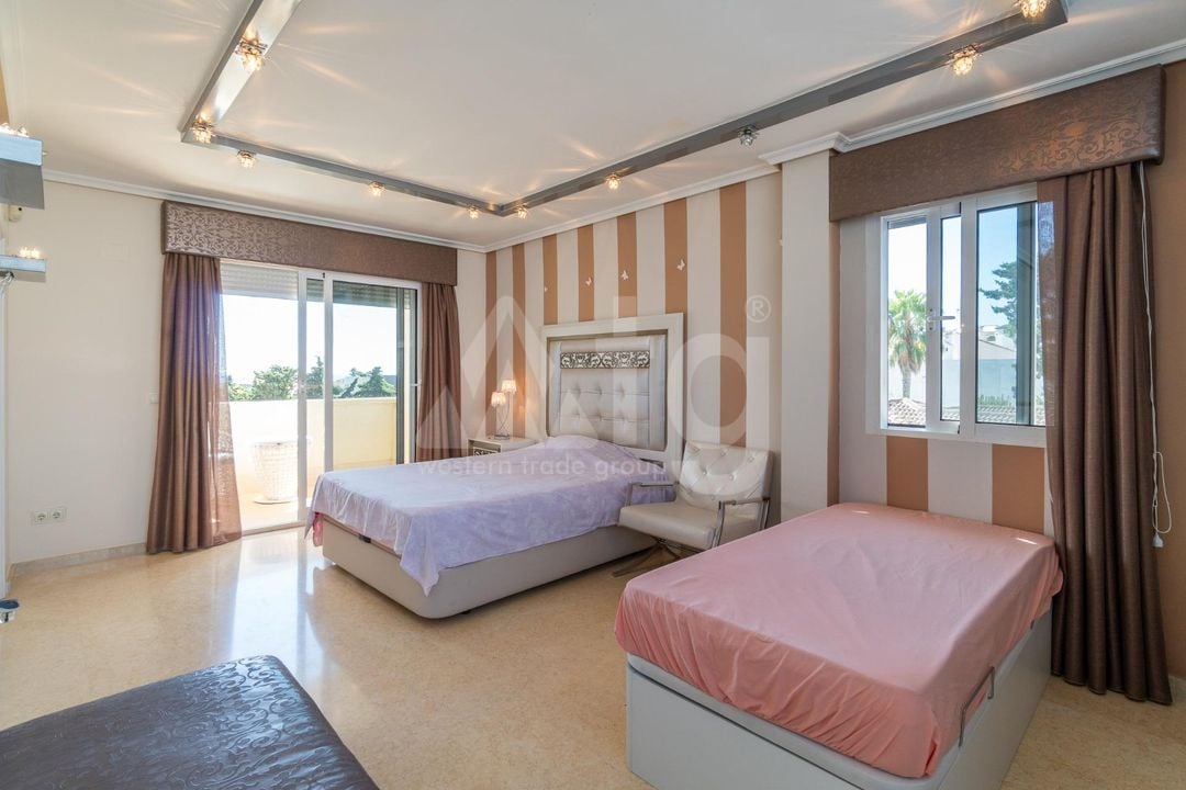 5 bedroom Villa in La Mata - RPF160191 - Photo - 17