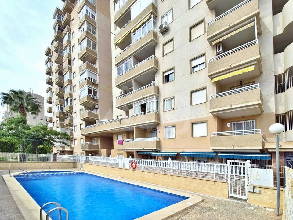 2 bedroom Apartment in Torrevieja - VEC160437 - Photo - 1