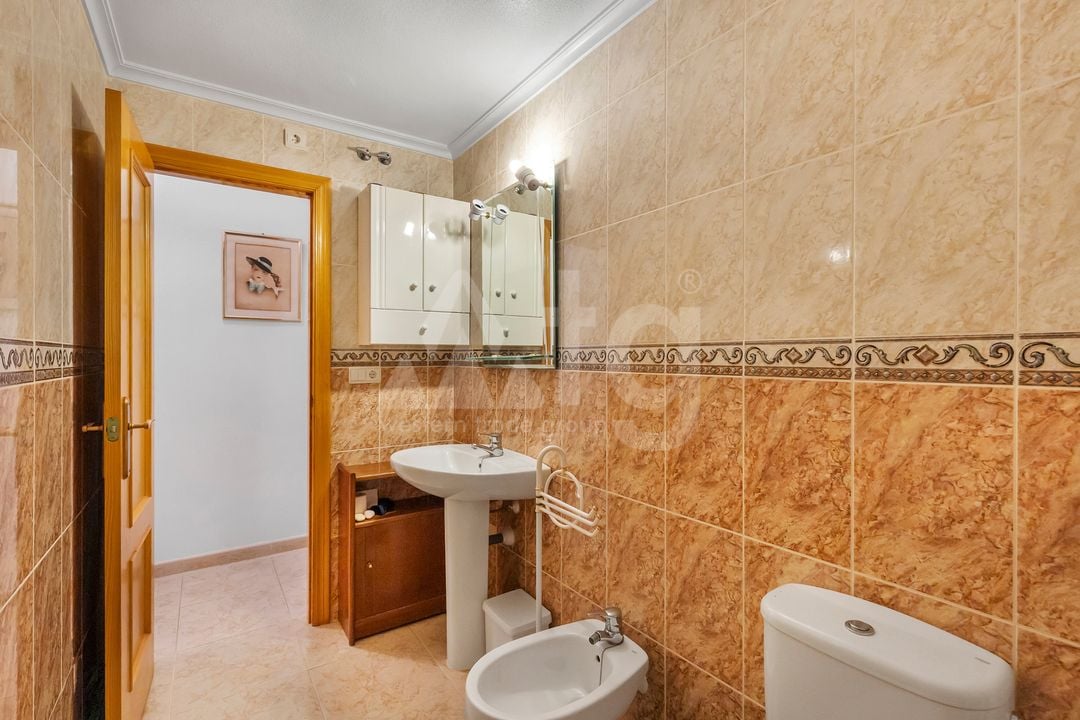 3 bedroom Apartment in Torrevieja - B160442 - Photo - 16