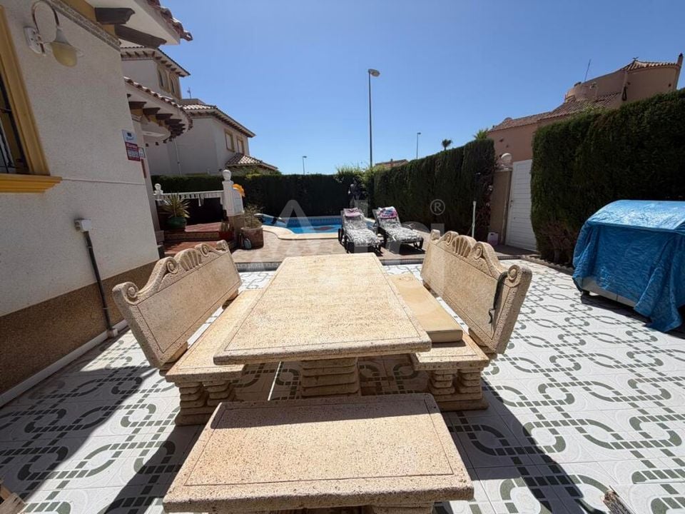 4 bedroom Villa in Villamartin - OKW160481 - Photo - 26