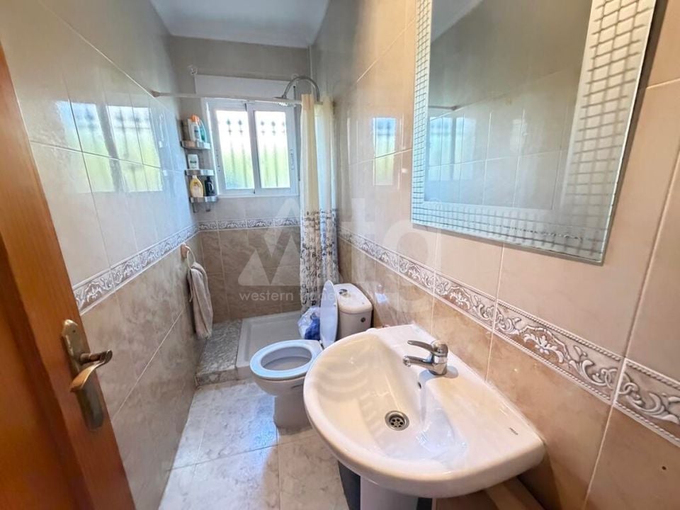 4 bedroom Villa in Villamartin - OKW160481 - Photo - 21