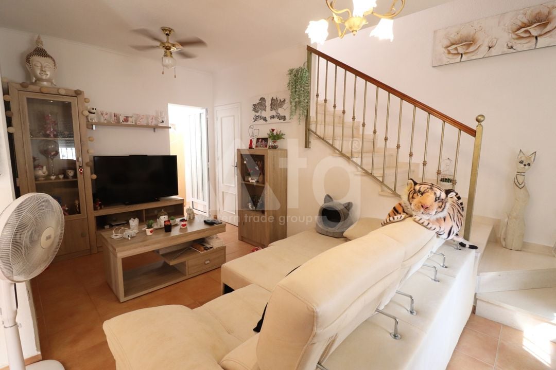 2 bedroom Villa in Algorfa - VRE160538 - Photo - 4