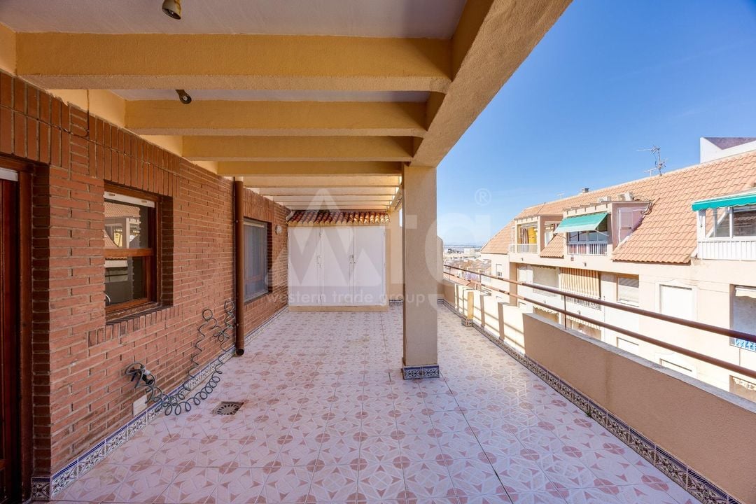 2 bedroom Penthouse in Torrevieja - CYM160888 - Photo - 17