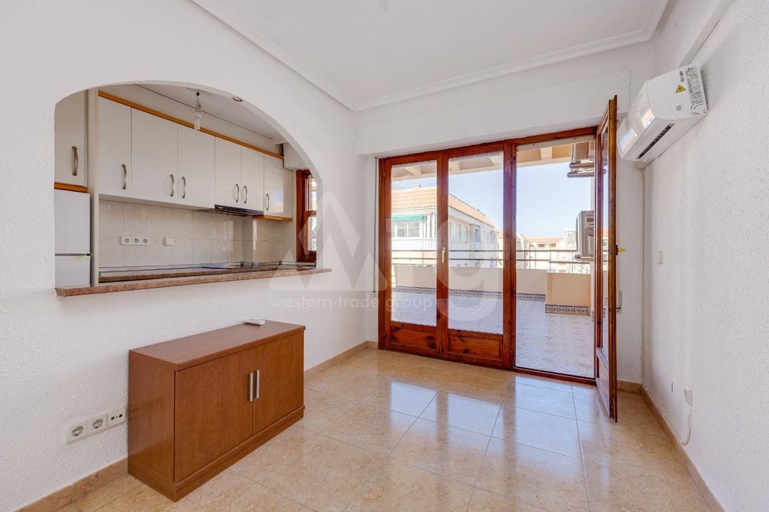 2 bedroom Penthouse in Torrevieja - CYM160888 - Photo - 6