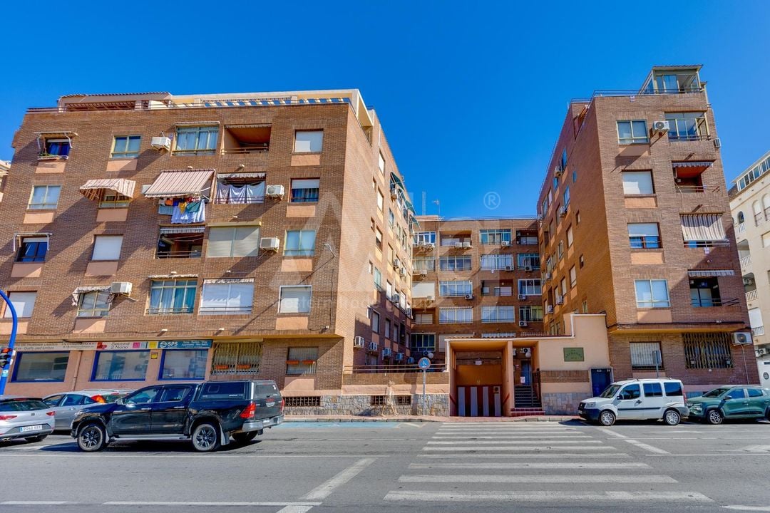 2 bedroom Penthouse in Torrevieja - CYM160888 - Photo - 26
