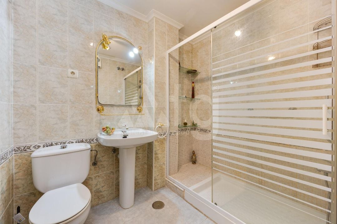 4 Schlafzimmer Appartement in Torrevieja - CYM160889 - Foto - 24