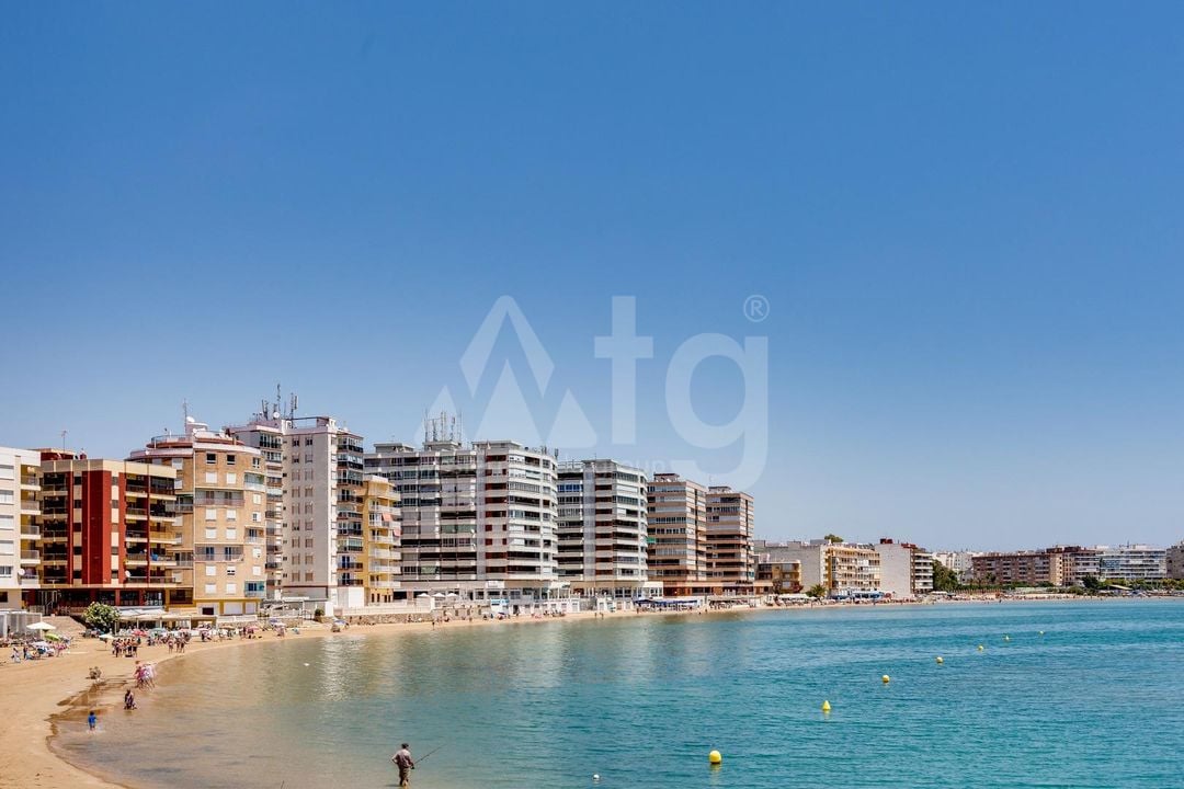4 Schlafzimmer Appartement in Torrevieja - CYM160889 - Foto - 38