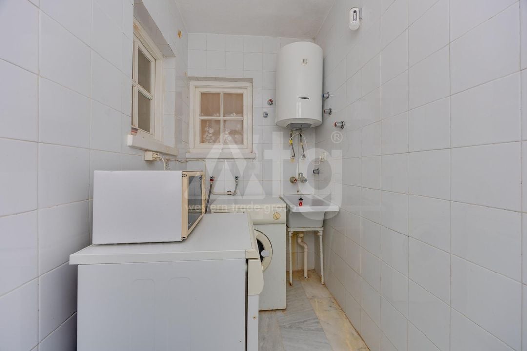 3 bedroom Apartment in Torrevieja - CYM160890 - Photo - 16