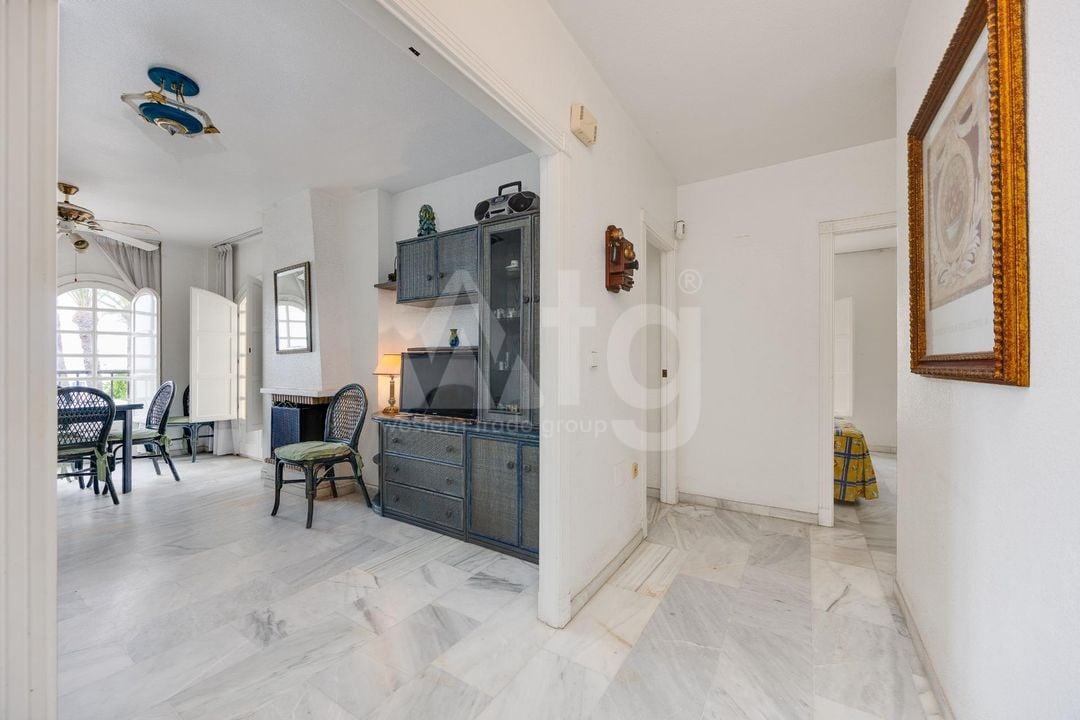 3 bedroom Apartment in Torrevieja - CYM160890 - Photo - 13