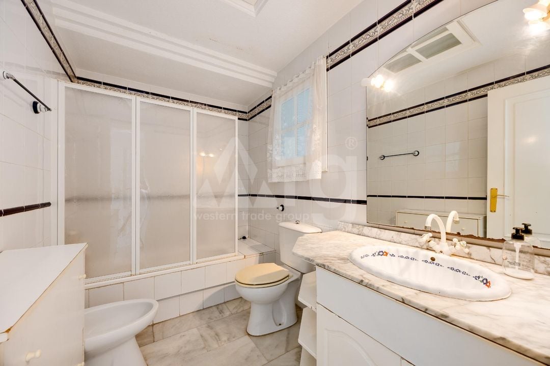 3 bedroom Apartment in Torrevieja - CYM160890 - Photo - 26