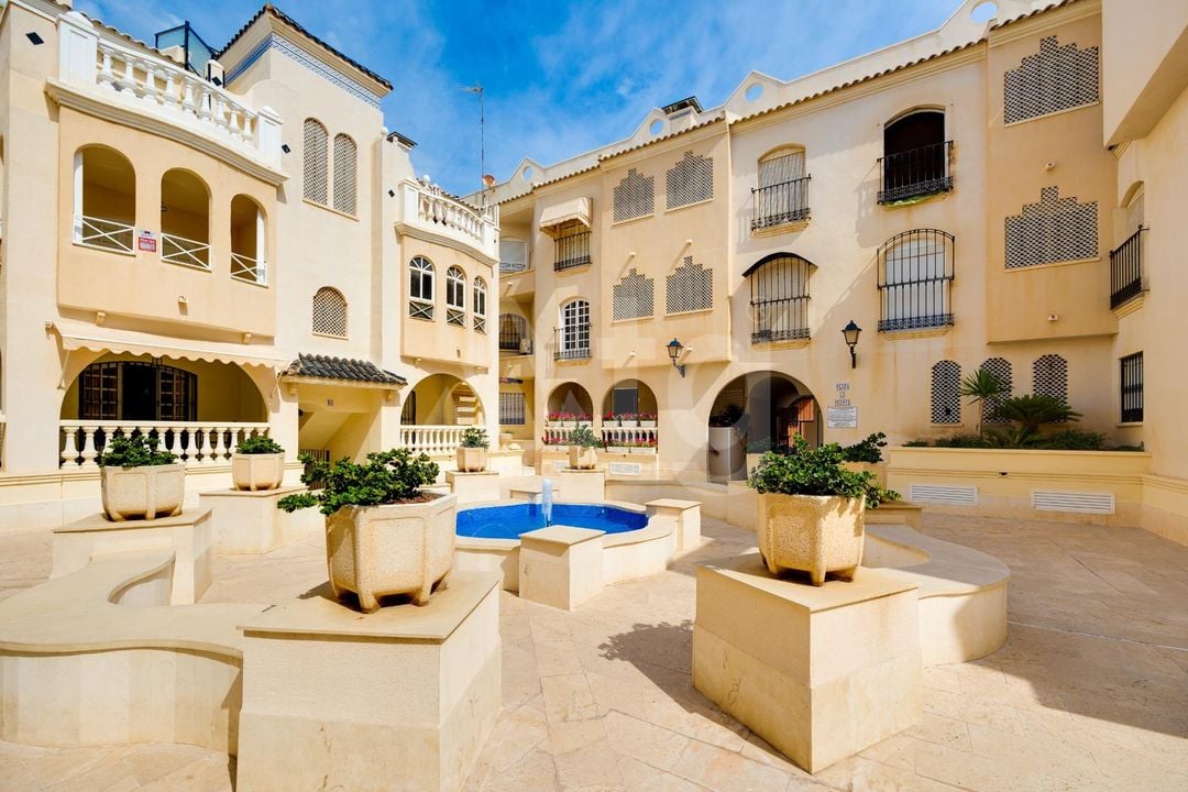 3 bedroom Apartment in Torrevieja - CYM160890 - Photo - 31