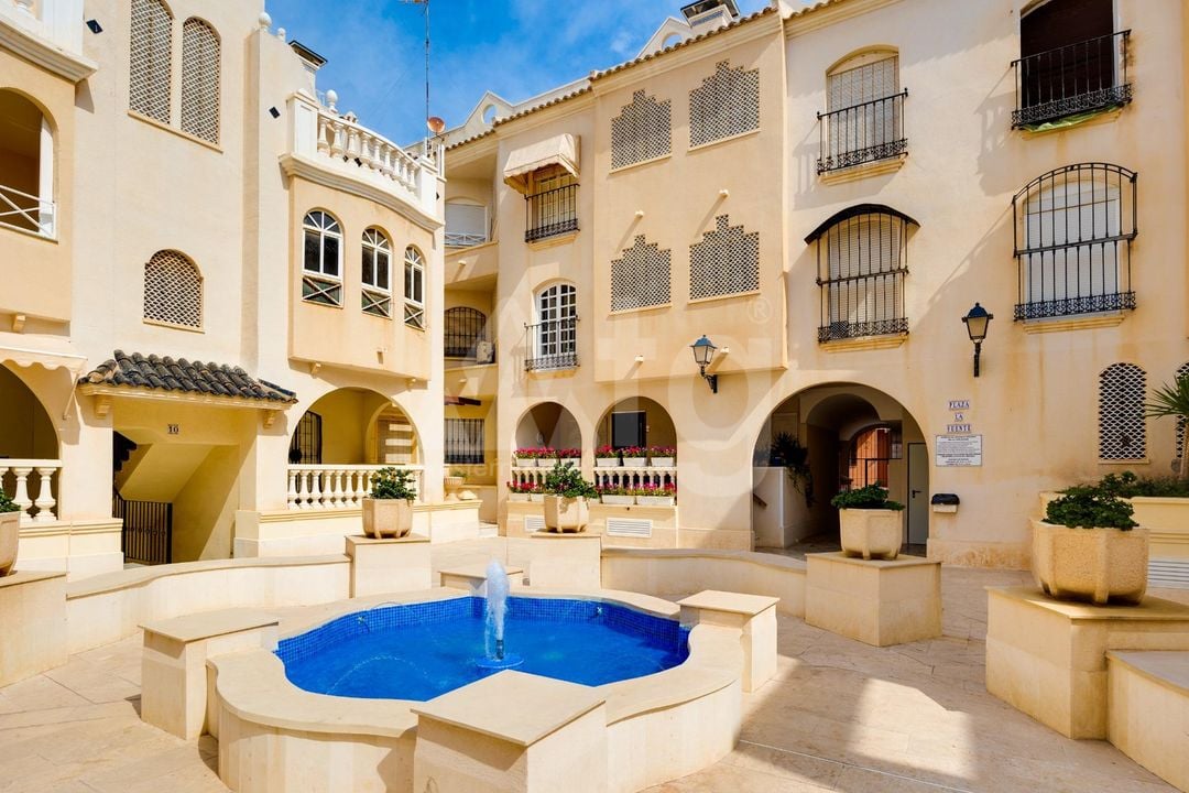 3 bedroom Apartment in Torrevieja - CYM160890 - Photo - 32