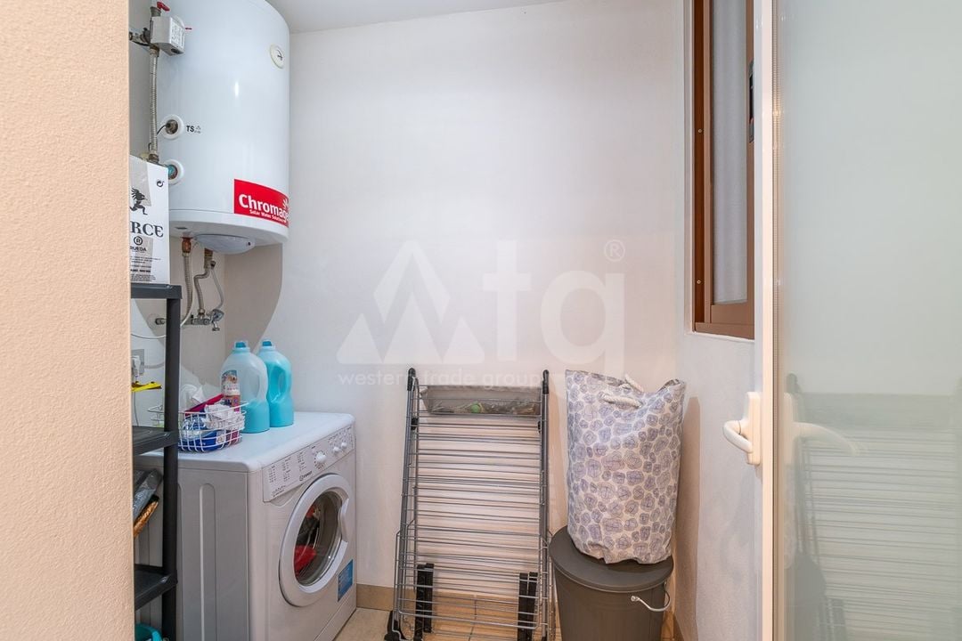 2 bedroom Apartment in Orihuela Costa - IMO160990 - Photo - 12