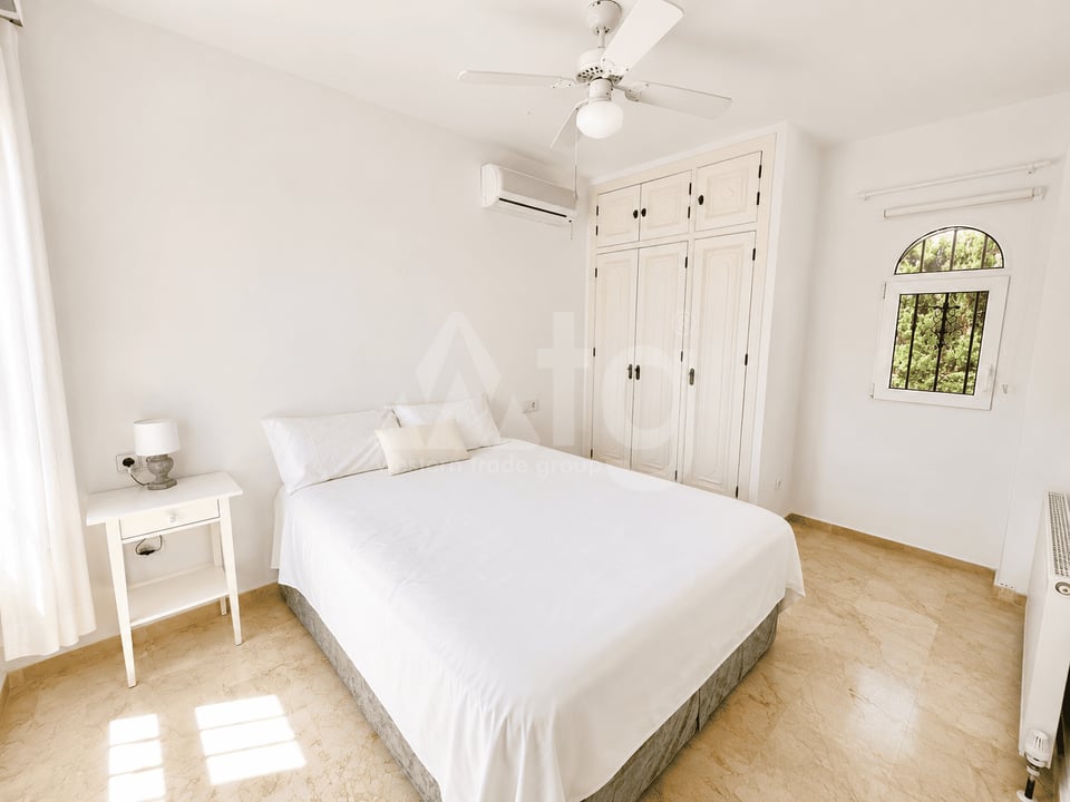5 bedroom Villa in Las Ramblas - TT161003 - Photo - 10
