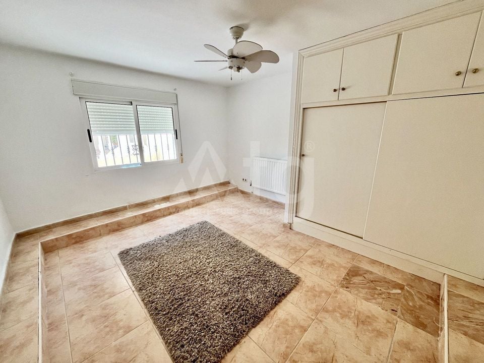 5 bedroom Villa in Las Ramblas - TT161003 - Photo - 12