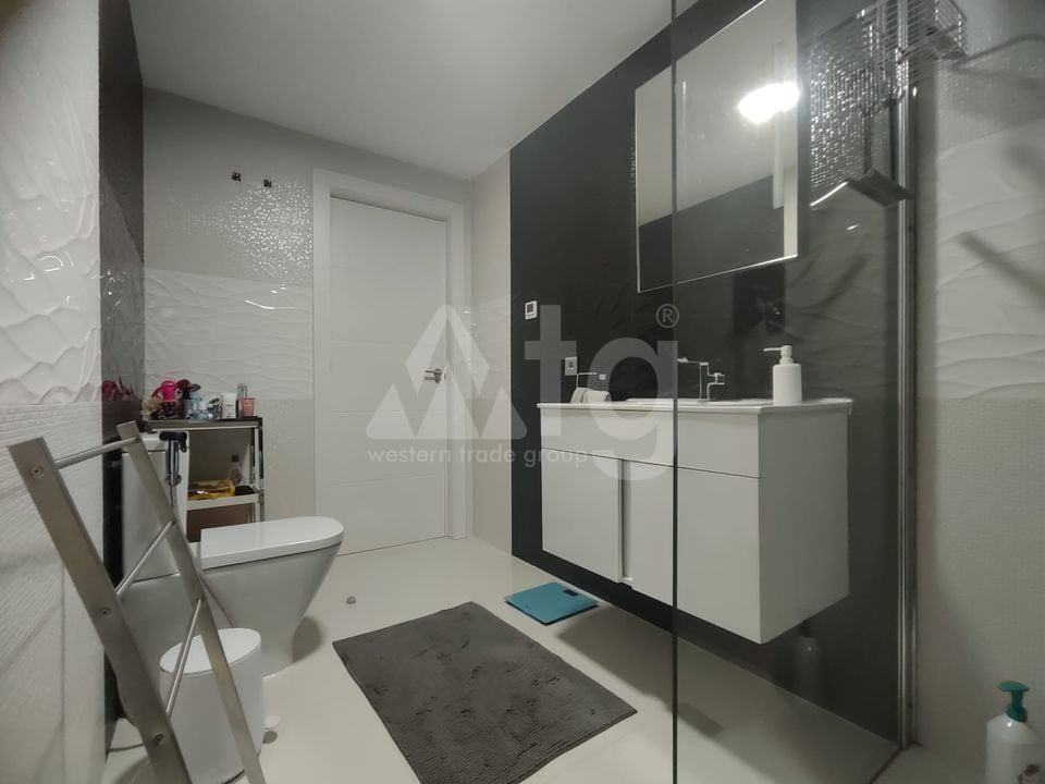 2 Schlafzimmer Appartement in Torrevieja - ET161150 - Foto - 16