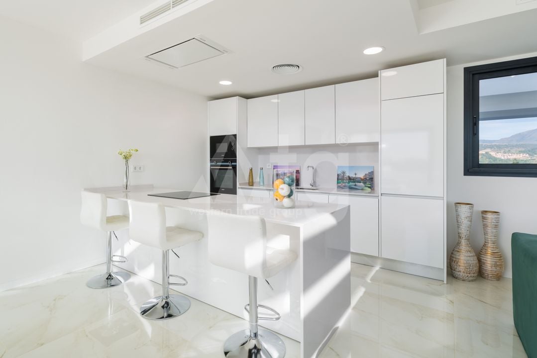 3 bedroom Penthouse in Estepona - UBA95617 - Photo - 12