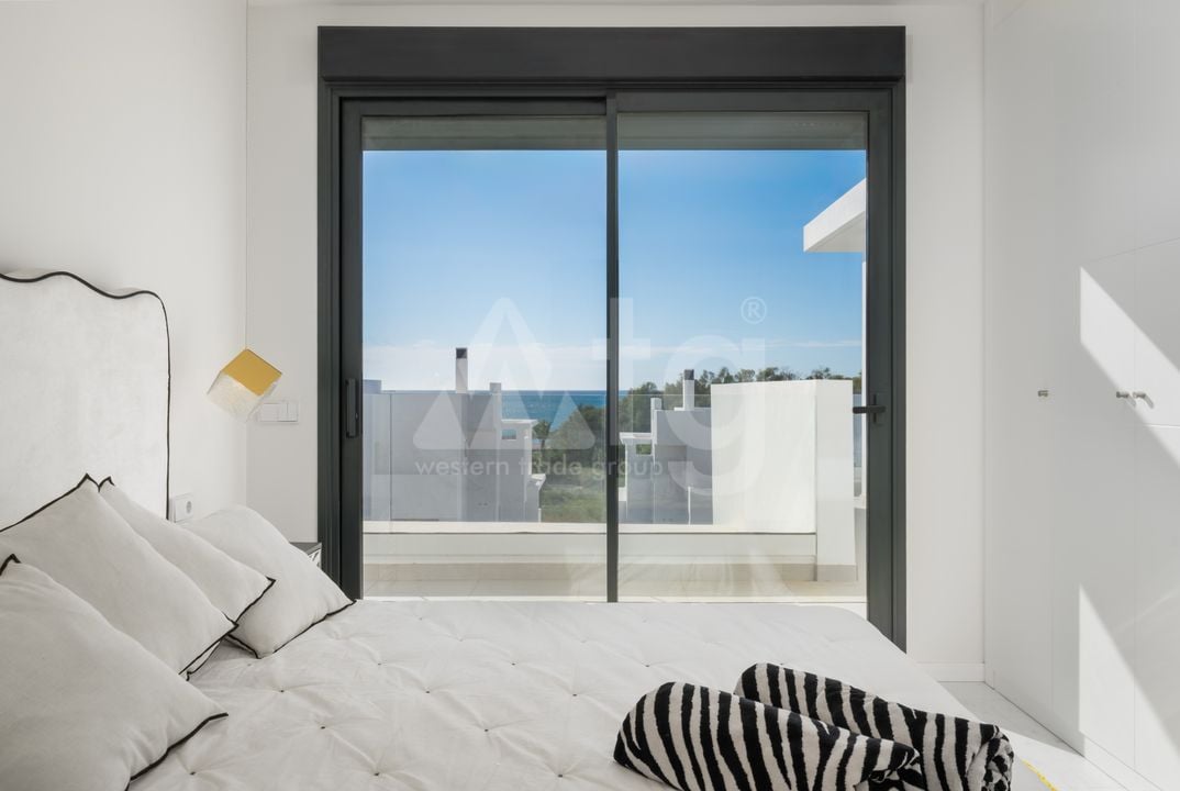 3 bedroom Penthouse in Estepona - UBA95617 - Photo - 23