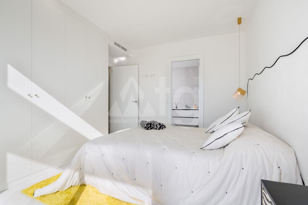 3 bedroom Penthouse in Estepona - UBA95617 - Photo - 24