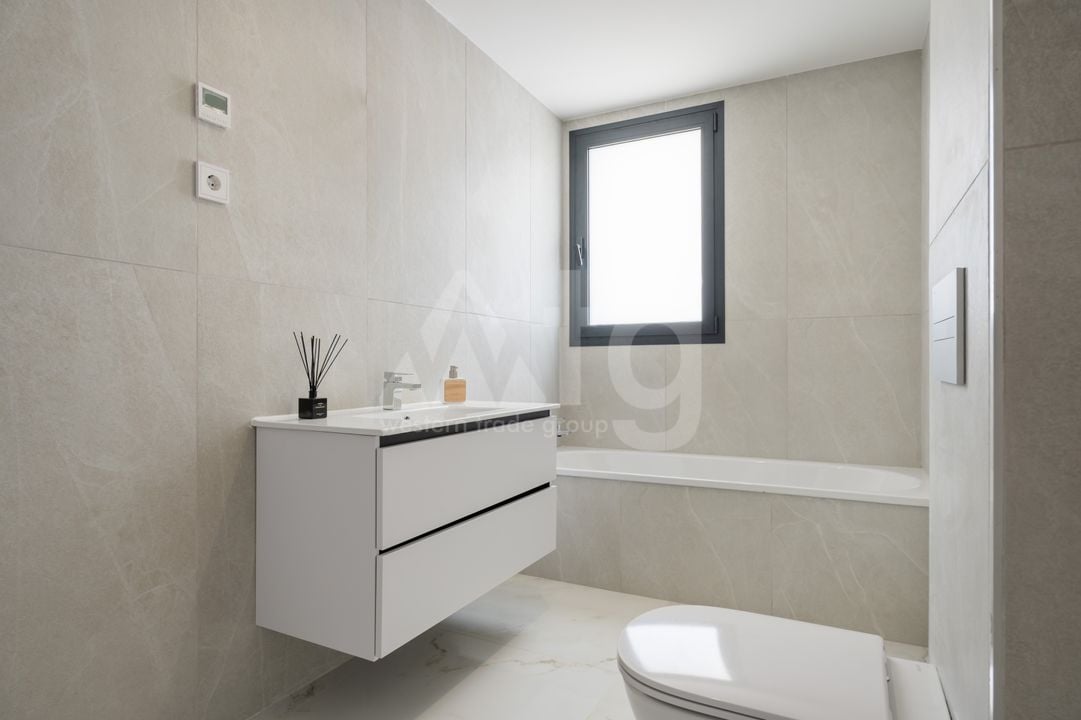 3 bedroom Penthouse in Estepona - UBA95617 - Photo - 26