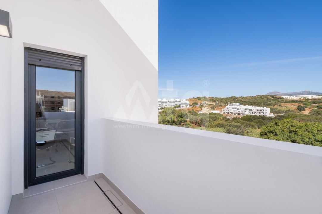 3 bedroom Penthouse in Estepona - UBA95617 - Photo - 33