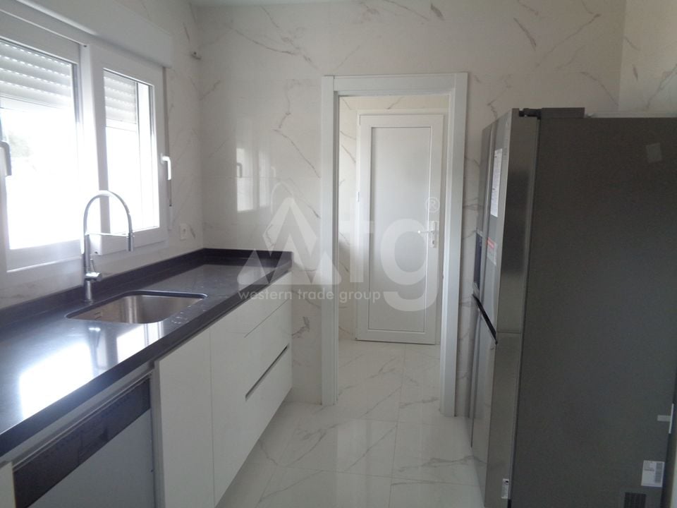 Villa de 3 chambres à Pinoso - LYCP47006 - Photo - 10