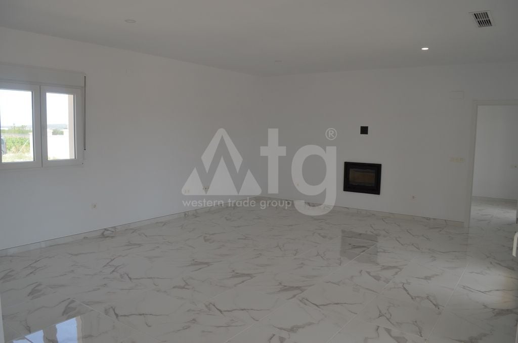 Villa de 4 chambres à Pinoso - LYCP47007 - Photo - 6