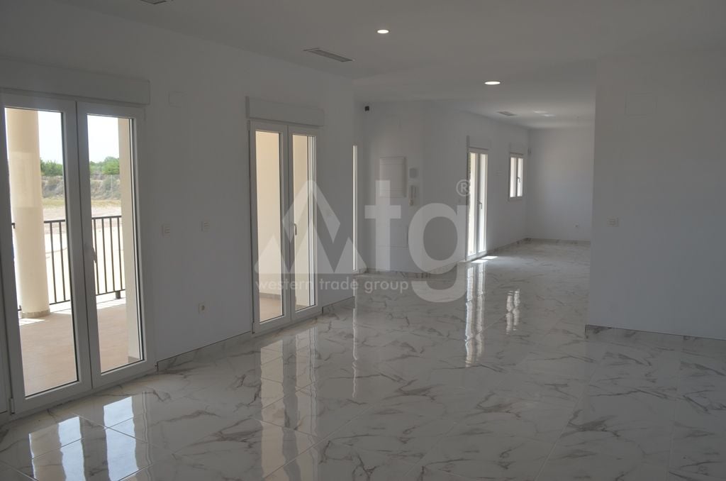 Villa de 4 chambres à Pinoso - LYCP47007 - Photo - 7
