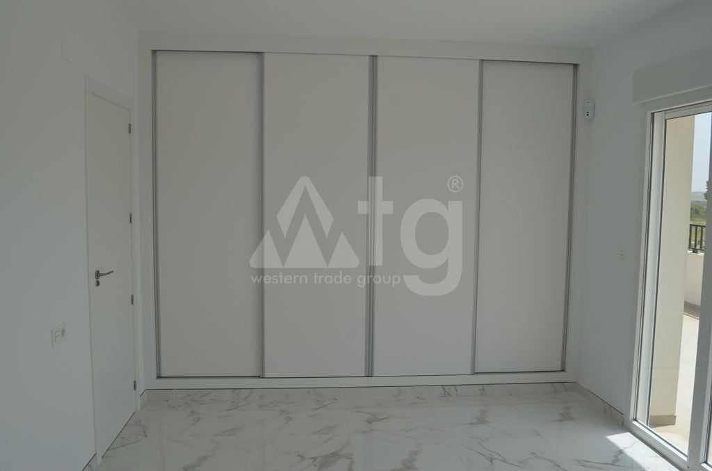 Villa de 4 chambres à Pinoso - LYCP47007 - Photo - 13