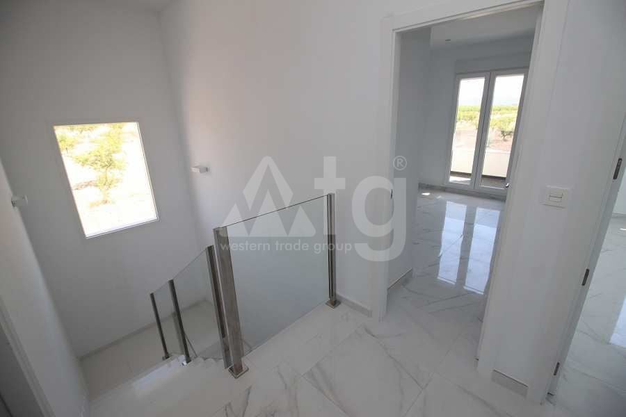 5 bedroom Villa in Pinoso - LYCP47008 - Photo - 9