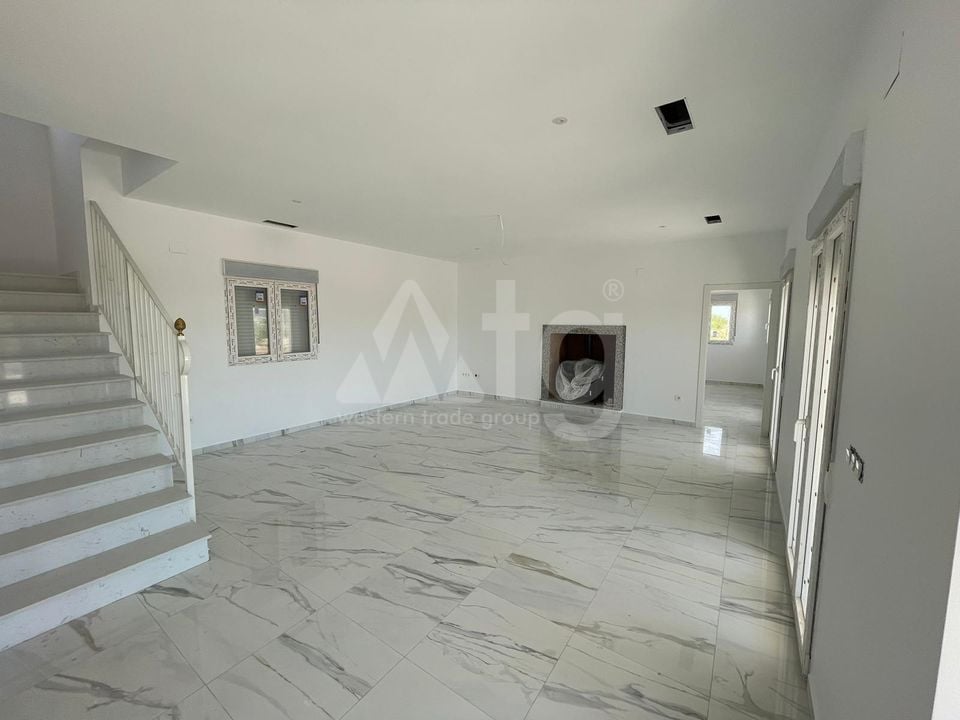 5 bedroom Villa in Pinoso - LYCP47009 - Photo - 4