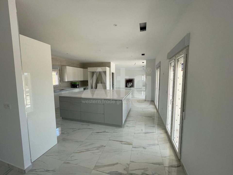 5 bedroom Villa in Pinoso - LYCP47009 - Photo - 6