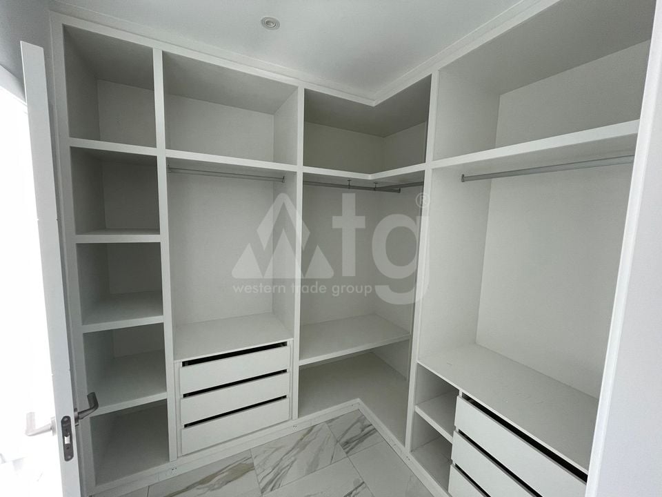 5 bedroom Villa in Pinoso - LYCP47009 - Photo - 19