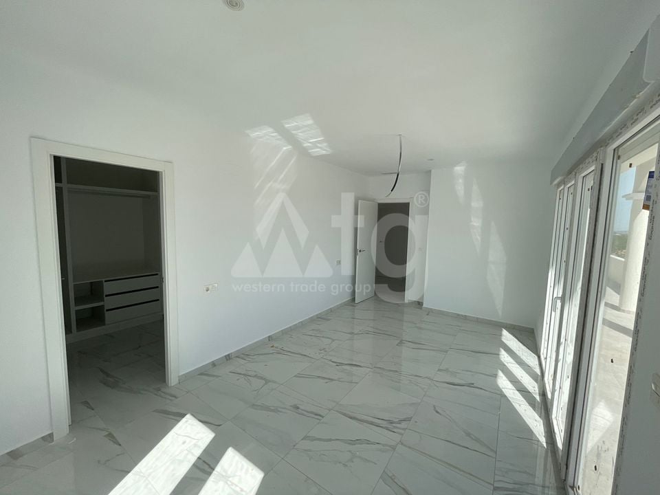 5 bedroom Villa in Pinoso - LYCP47009 - Photo - 18