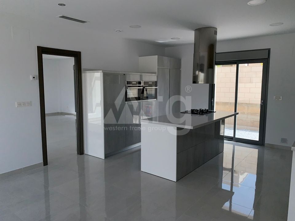 Villa de 3 habitaciones en Pinoso - LYCP47013 - Foto - 4