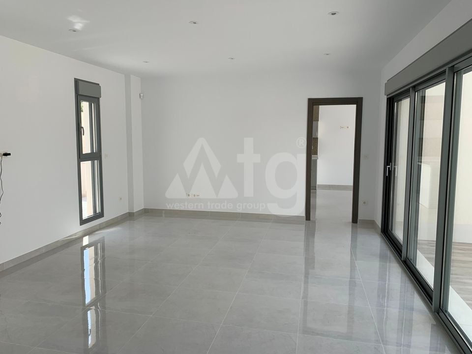 Villa de 3 habitaciones en Pinoso - LYCP47013 - Foto - 2