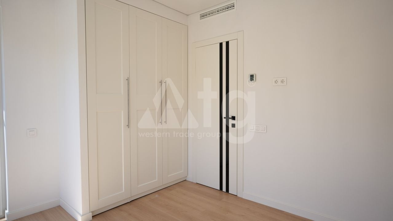 Vilă cu 3 dormitoare în La Nucia - SHV47264 - Imagini - 11