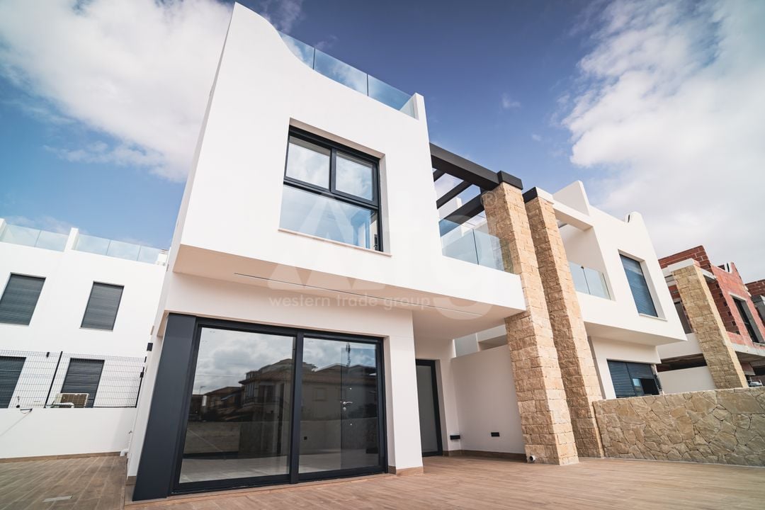 4 bedroom Villa in Punta Prima - IV47924 - Photo - 4