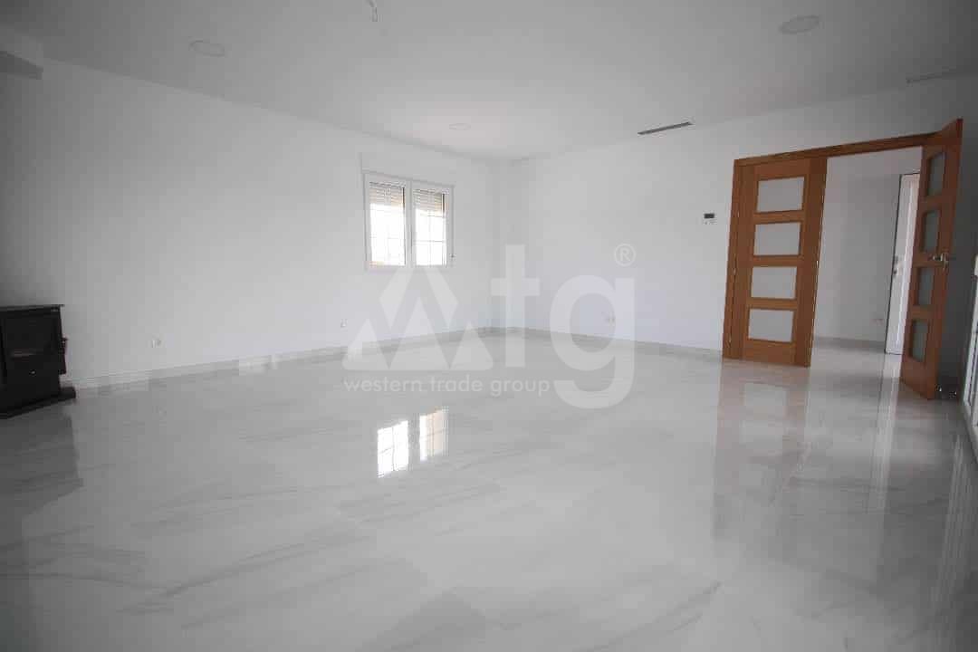 Vilă cu 3 dormitoare în Pinoso - LYCP48414 - Imagini - 9