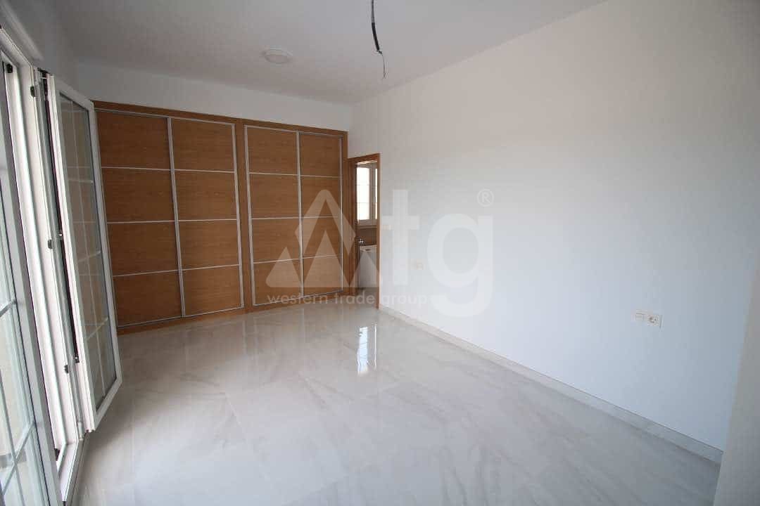 Vilă cu 3 dormitoare în Pinoso - LYCP48414 - Imagini - 14