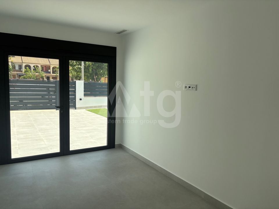 Villa de 3 chambres à Los Alcázares - ERR76119 - Photo - 6