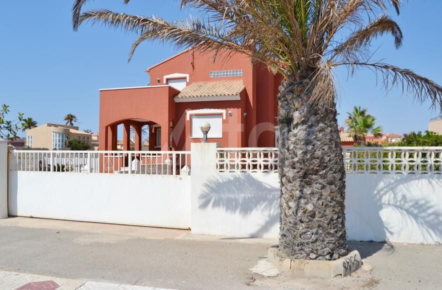 3 bedroom Villa in La Manga - TT29560 - Photo - 18