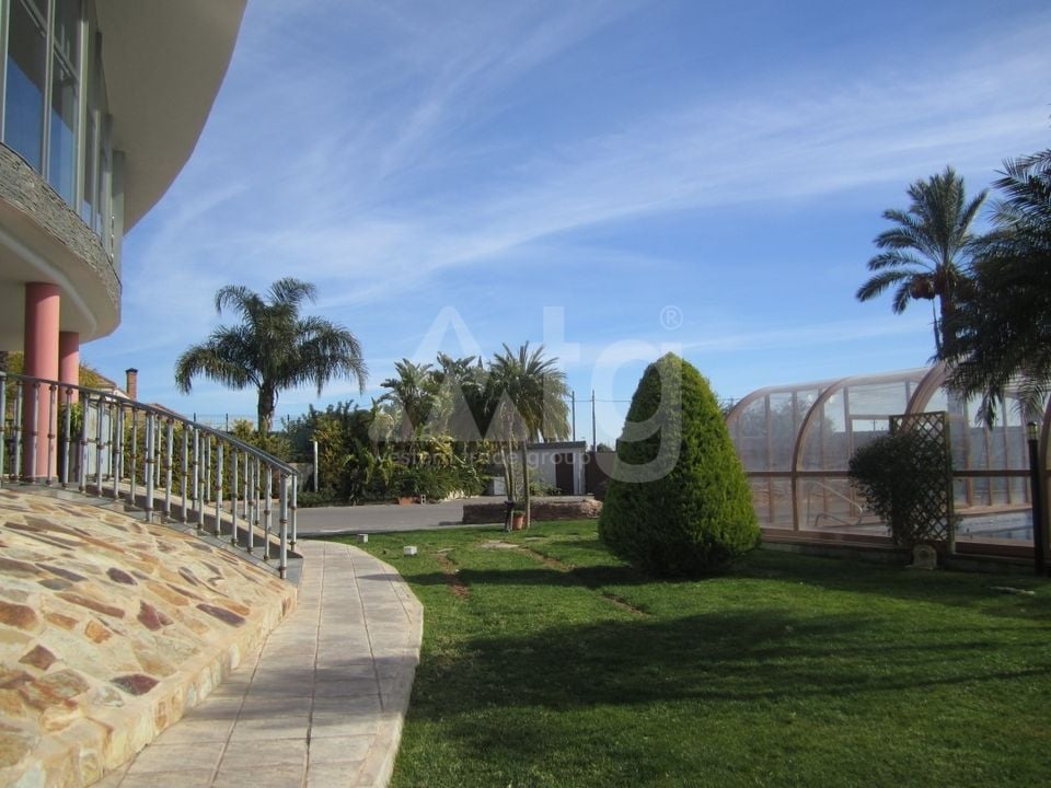 5 bedroom Villa in Los Montesinos - TT49016 - Photo - 3