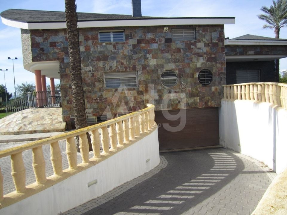 5 bedroom Villa in Los Montesinos - TT49016 - Photo - 10