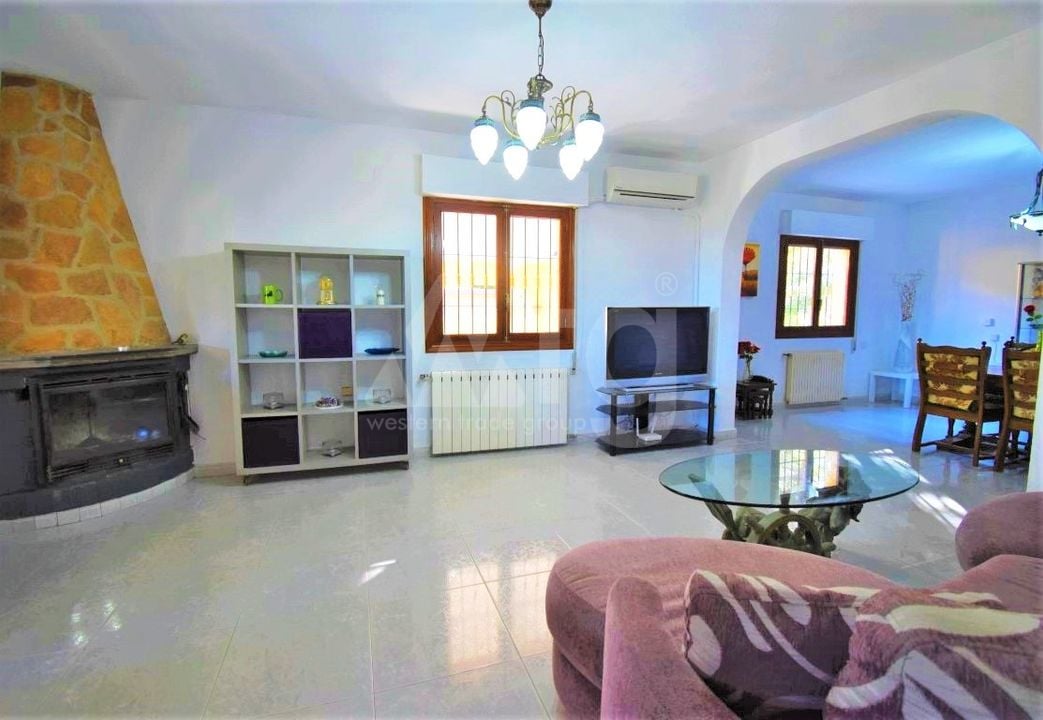 6 bedroom Villa in Villamartin - VRE29853 - Photo - 3
