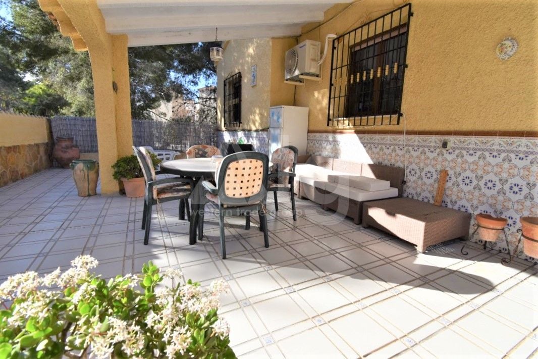 6 bedroom Villa in Villamartin - VRE29853 - Photo - 20