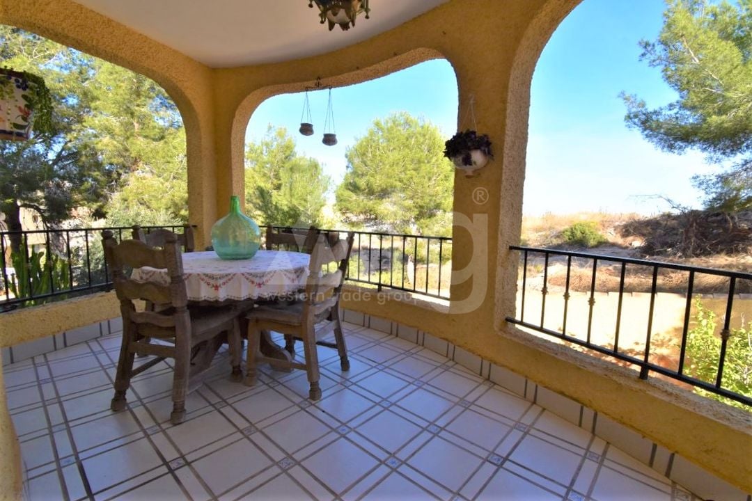 6 bedroom Villa in Villamartin - VRE29853 - Photo - 19